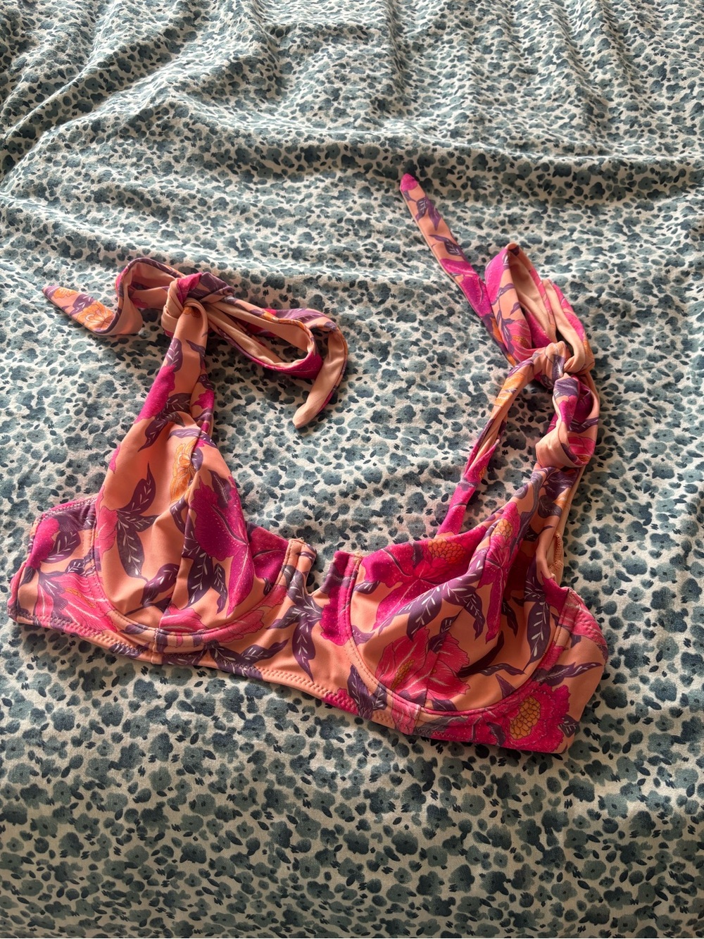 Women's Pink Floral Tie Strap Bikini Top